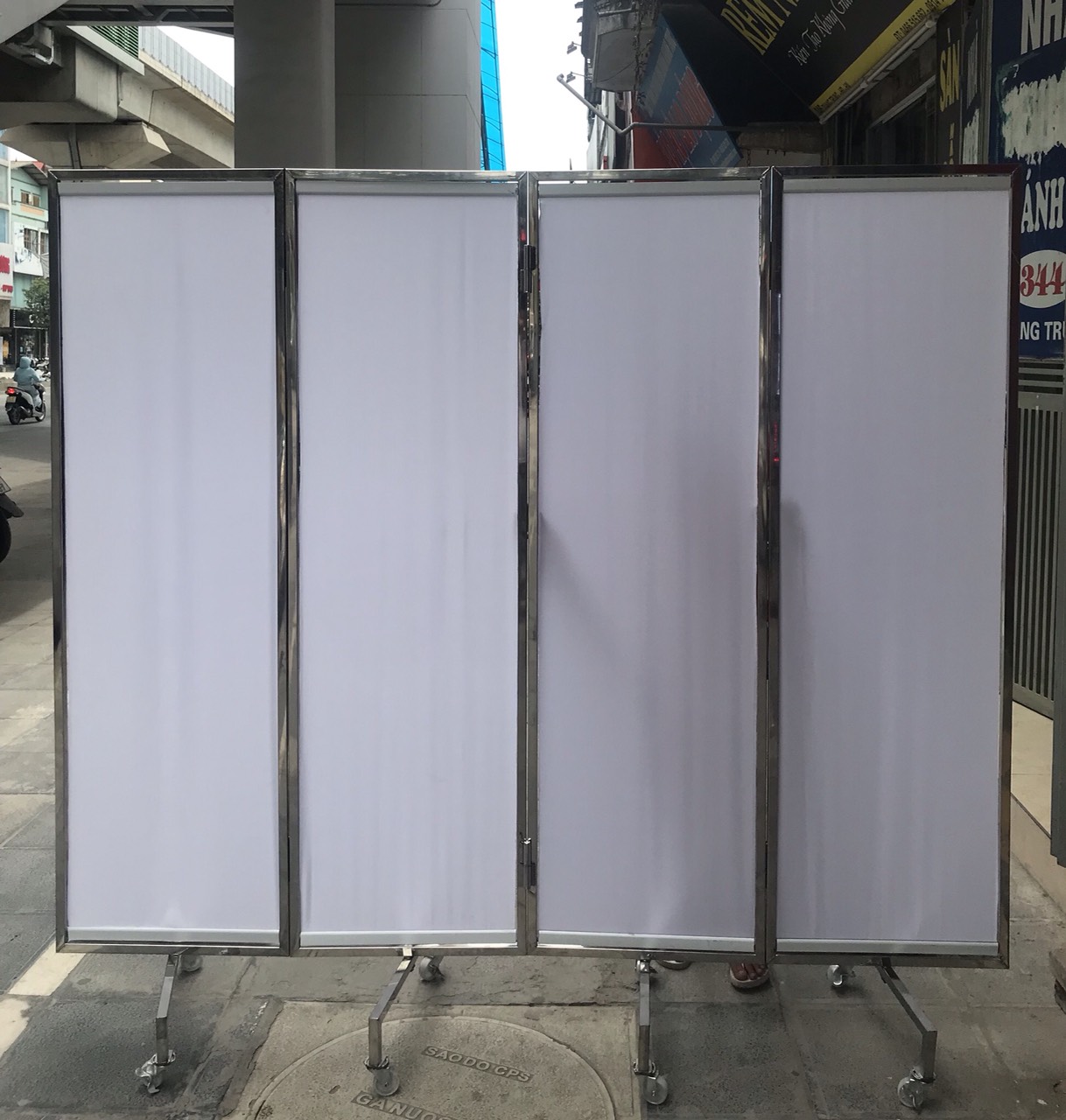 Bình Phong Y Tế Mã - AA-109 Bình Phong Y Tế Mã - AA-109
